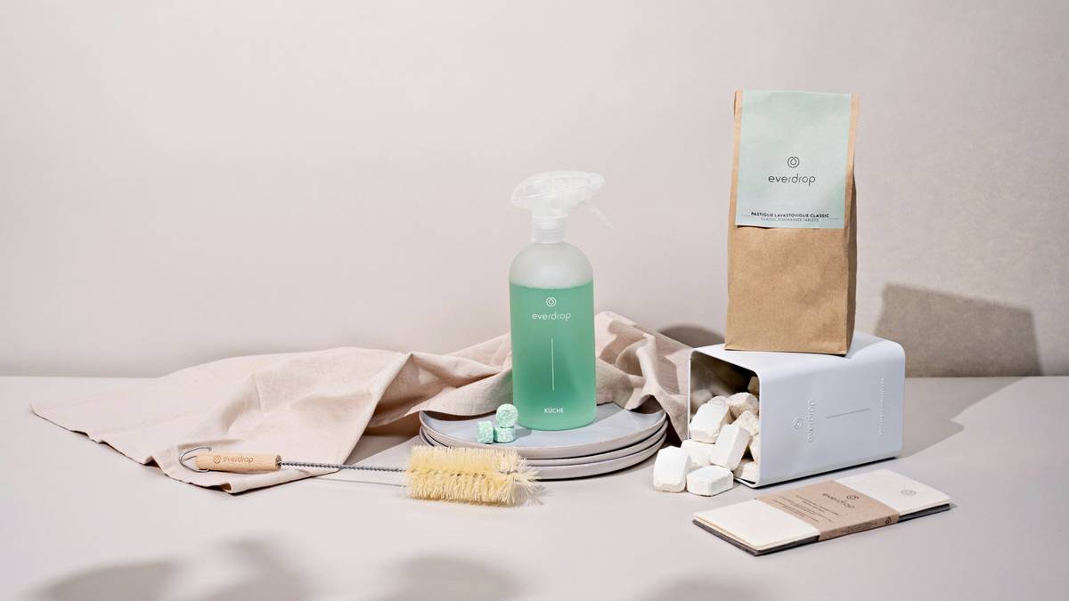 woman massaging organic oil based cleanser into dry skin for deep pore cleansing